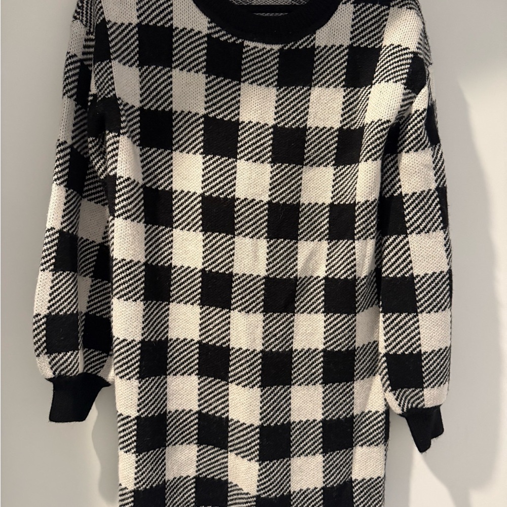 LPA Monochrome Patterned Knit